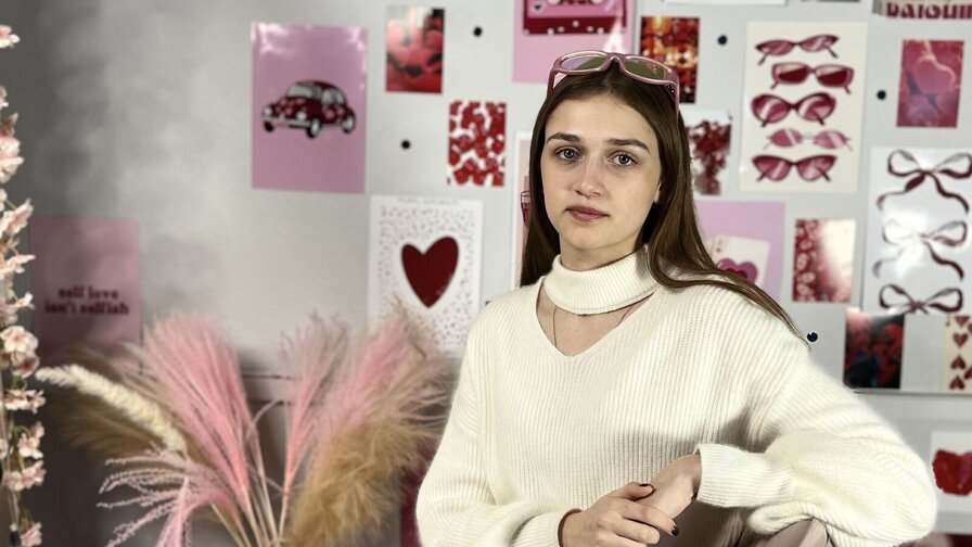 Free Live Sex Chat With FionaPreli