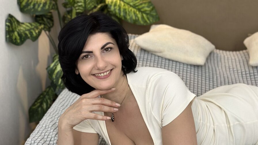Free Live Sex Chat With MonicaLeone