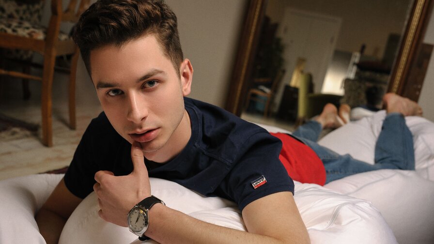 Free Live Sex Chat With AdamHill