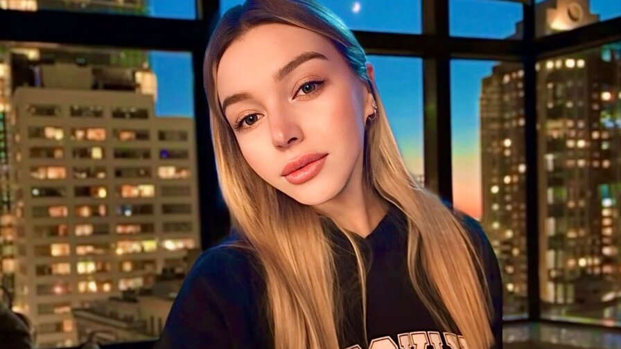 Free Live Sex Chat With AliceWegmann