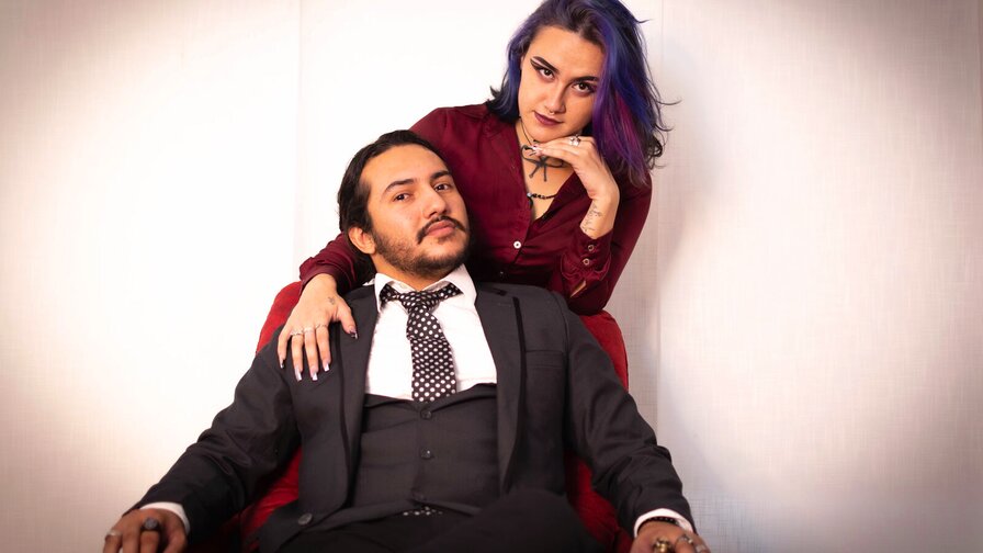 Free Live Sex Chat With AliceandDante