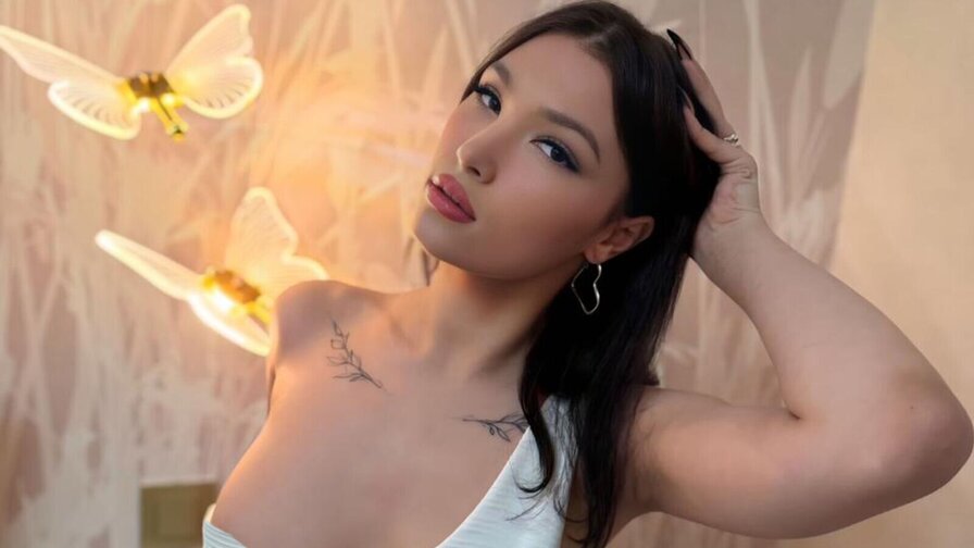 Free Live Sex Chat With AlinaCrystals