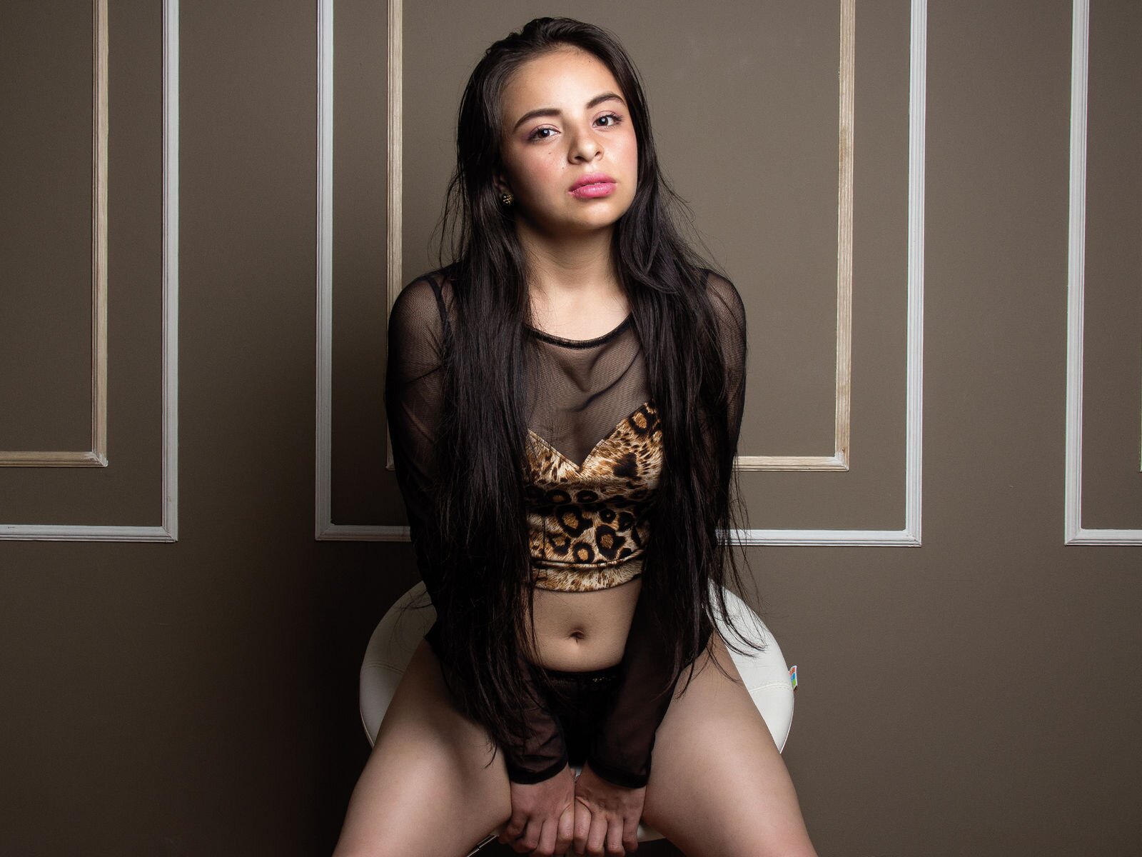 Free Live Sex Chat With AmbarBrowns