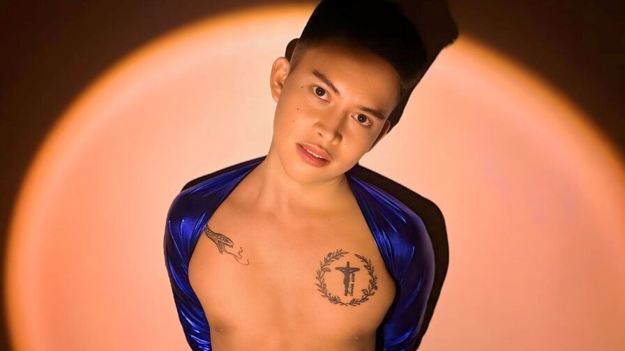 Free Live Sex Chat With AmilLee