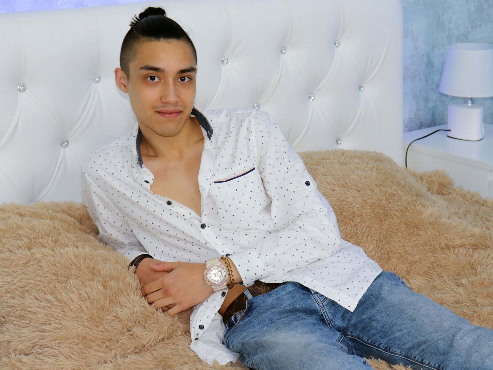 Free Live Sex Chat With AmirKamal