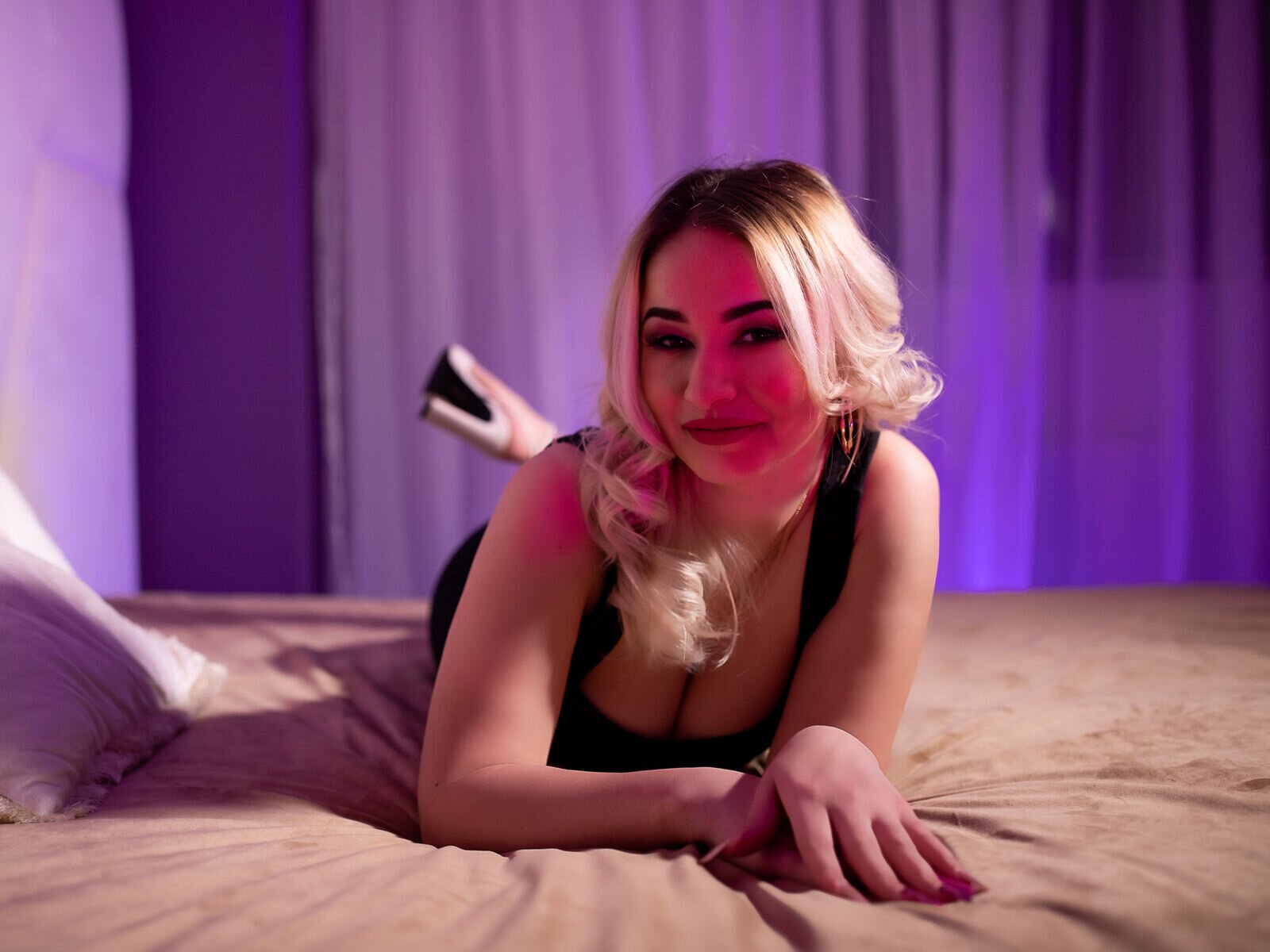 Free Live Sex Chat With AndraSofia