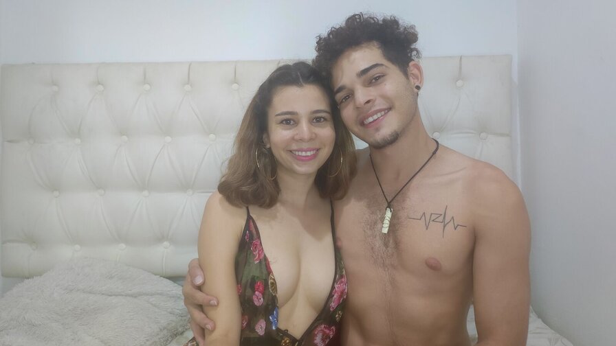 Free Live Sex Chat With AndreaAndSimon