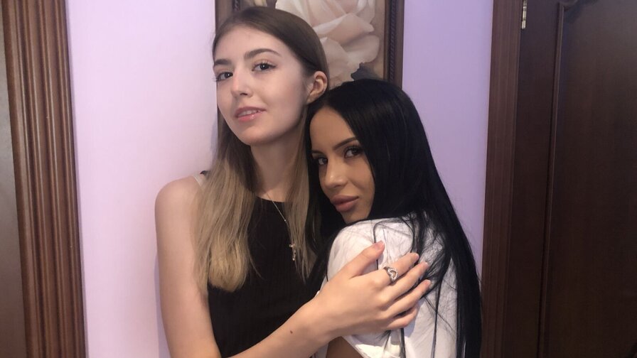 Free Live Sex Chat With AngieAndFlaviana