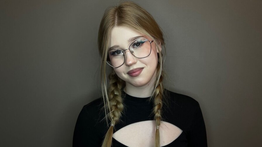 Free Live Sex Chat With AnnetteTiffany