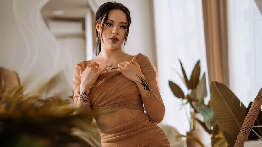 Free Live Sex Chat With ArielBills