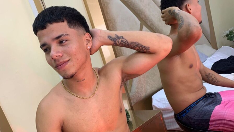 Free Live Sex Chat With AxelMorris