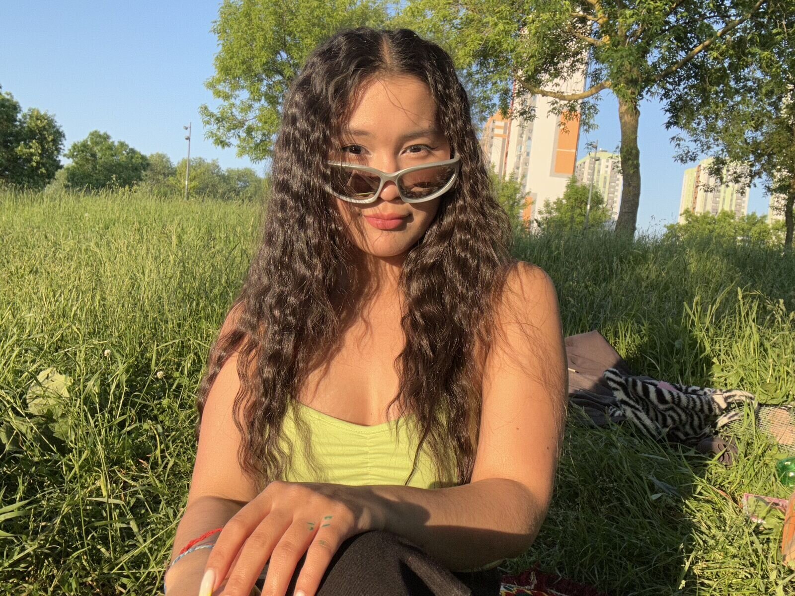 Free Live Sex Chat With BellaSparkle