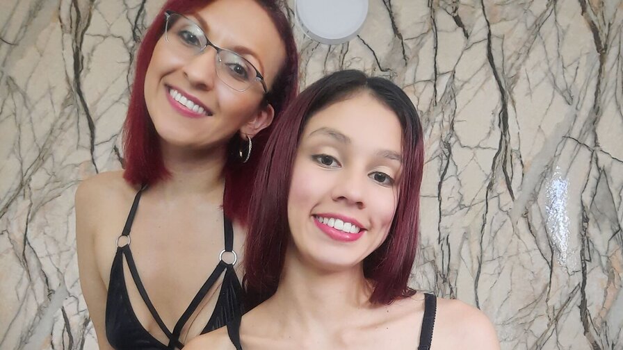 Free Live Sex Chat With CataAndLuciana