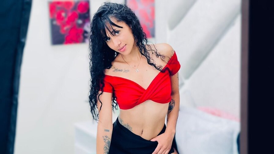 Free Live Sex Chat With CataleyaMoren