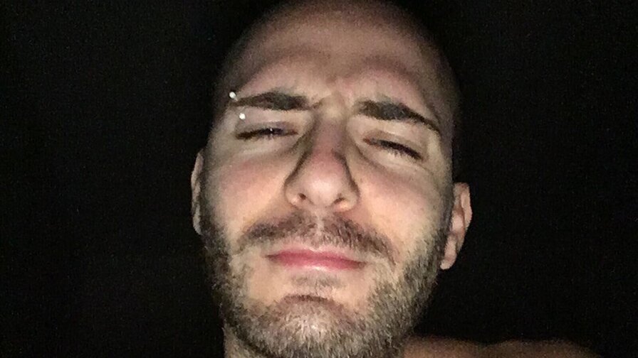 Free Live Sex Chat With ChrisYale