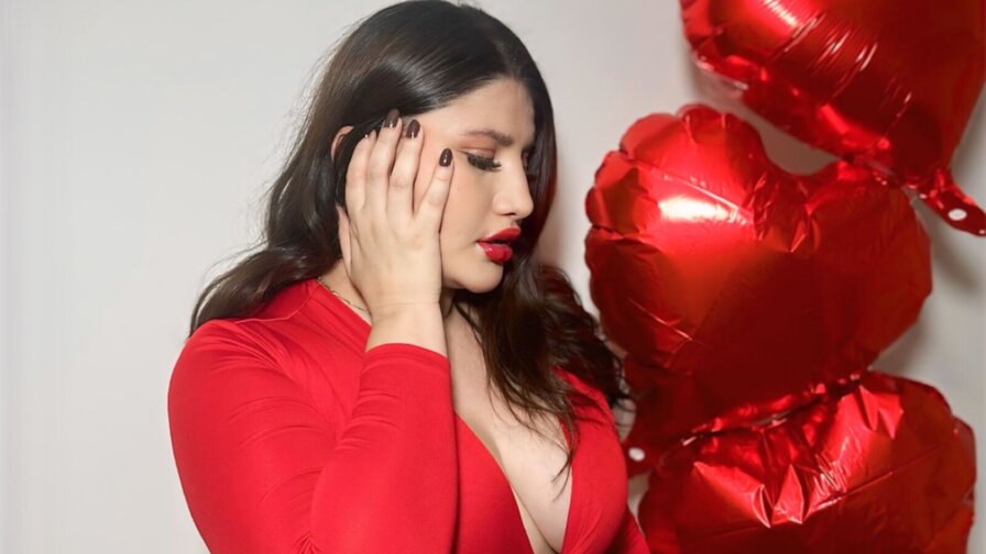 Free Live Sex Chat With CloeLen