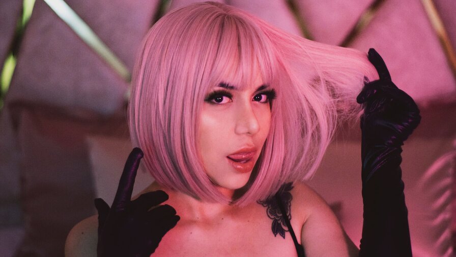 Free Live Sex Chat With CoralTrip