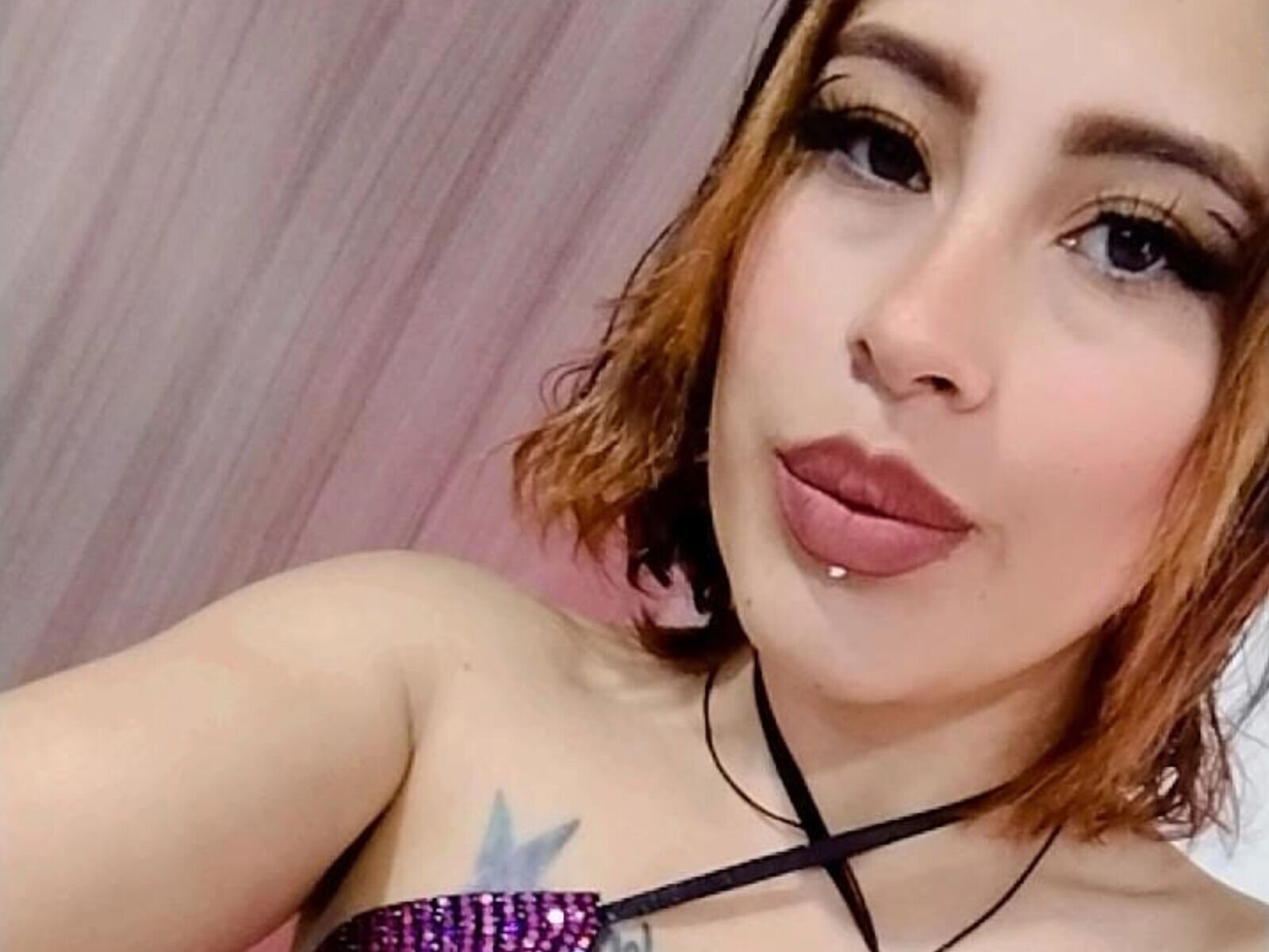 Free Live Sex Chat With CristaRodriguez