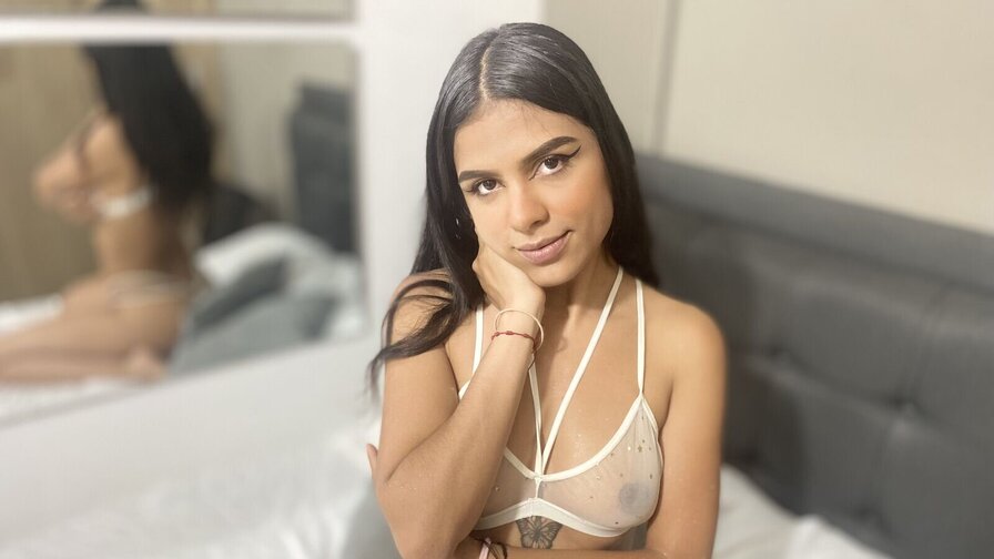 Free Live Sex Chat With DanaAmin
