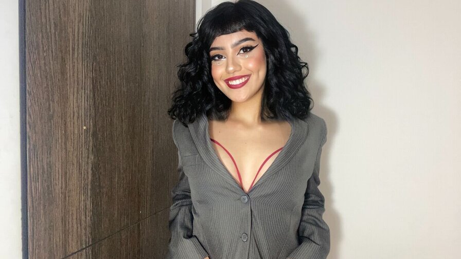 Free Live Sex Chat With DaniDelrey