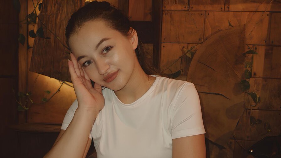 Free Live Sex Chat With DenisseSkutnik