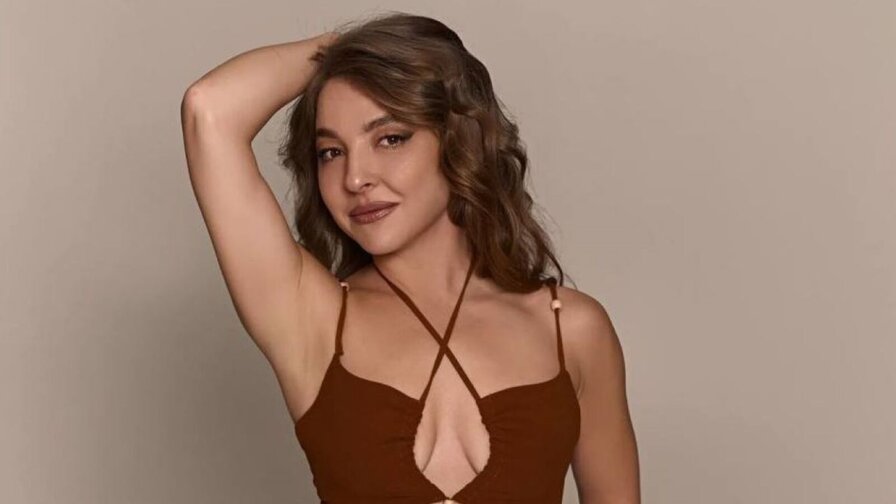 Free Live Sex Chat With DianaAvis