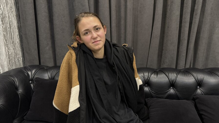 Free Live Sex Chat With DianaKaur