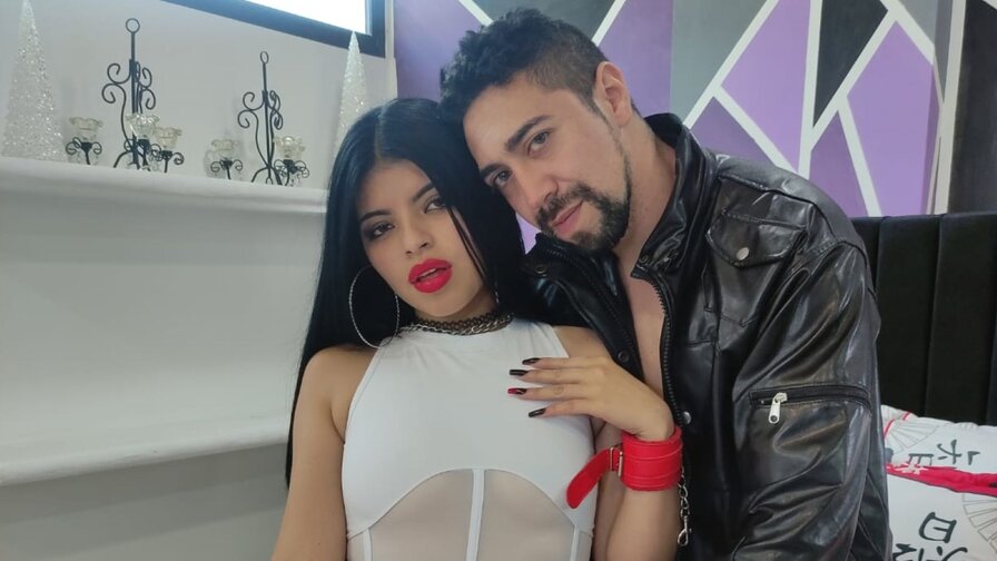 Free Live Sex Chat With ElaAndVlad