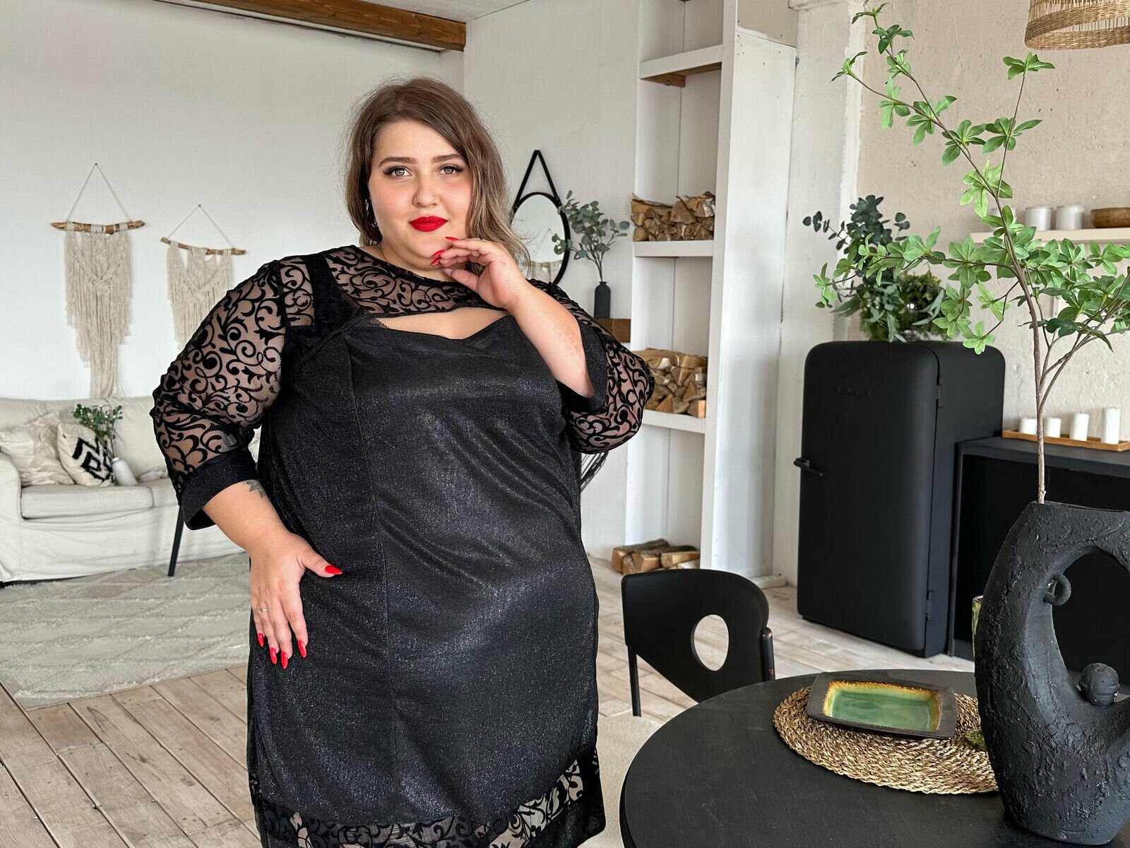 Free Live Sex Chat With EleanorCollins