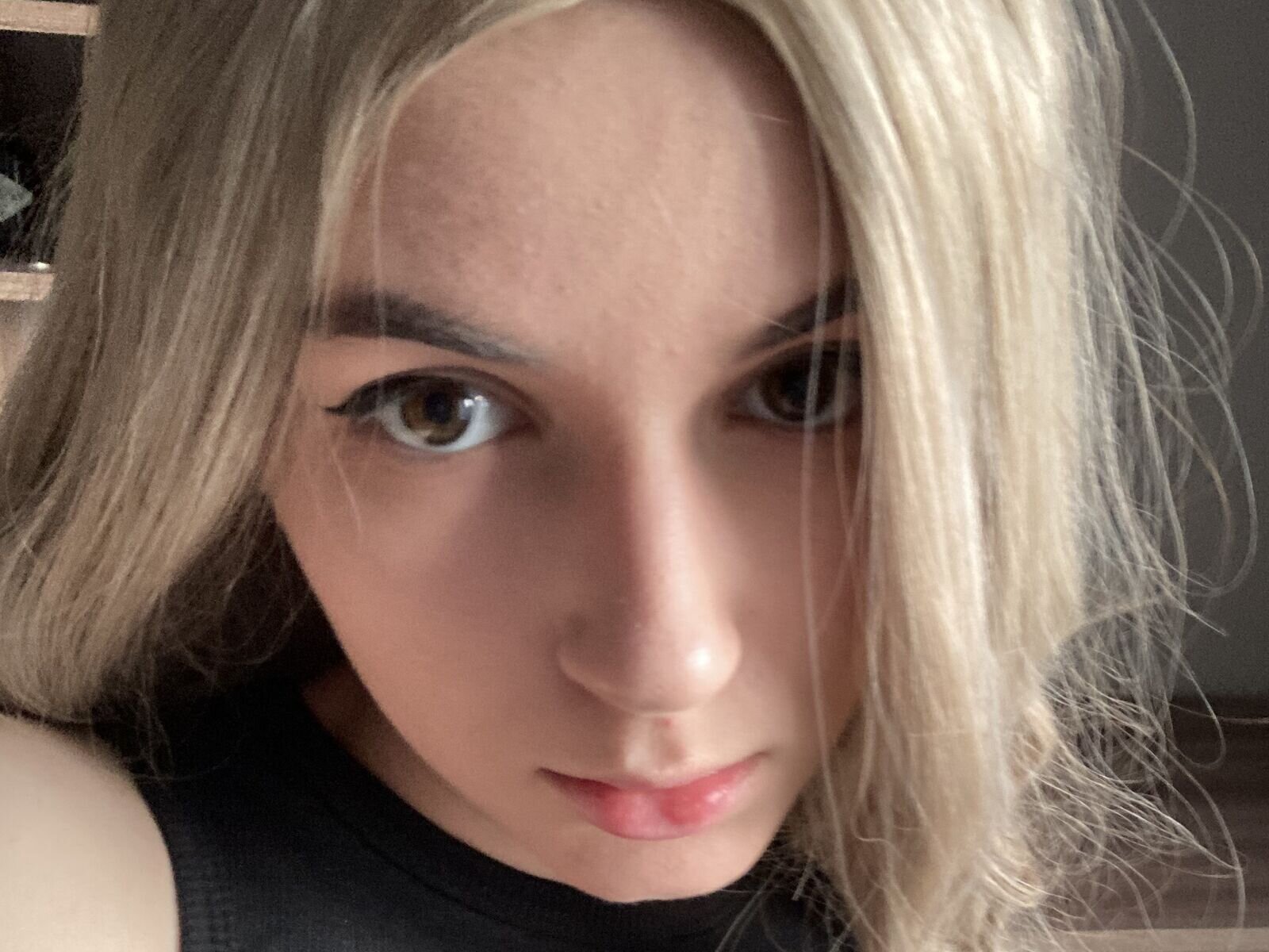 Free Live Sex Chat With ElizabethWell