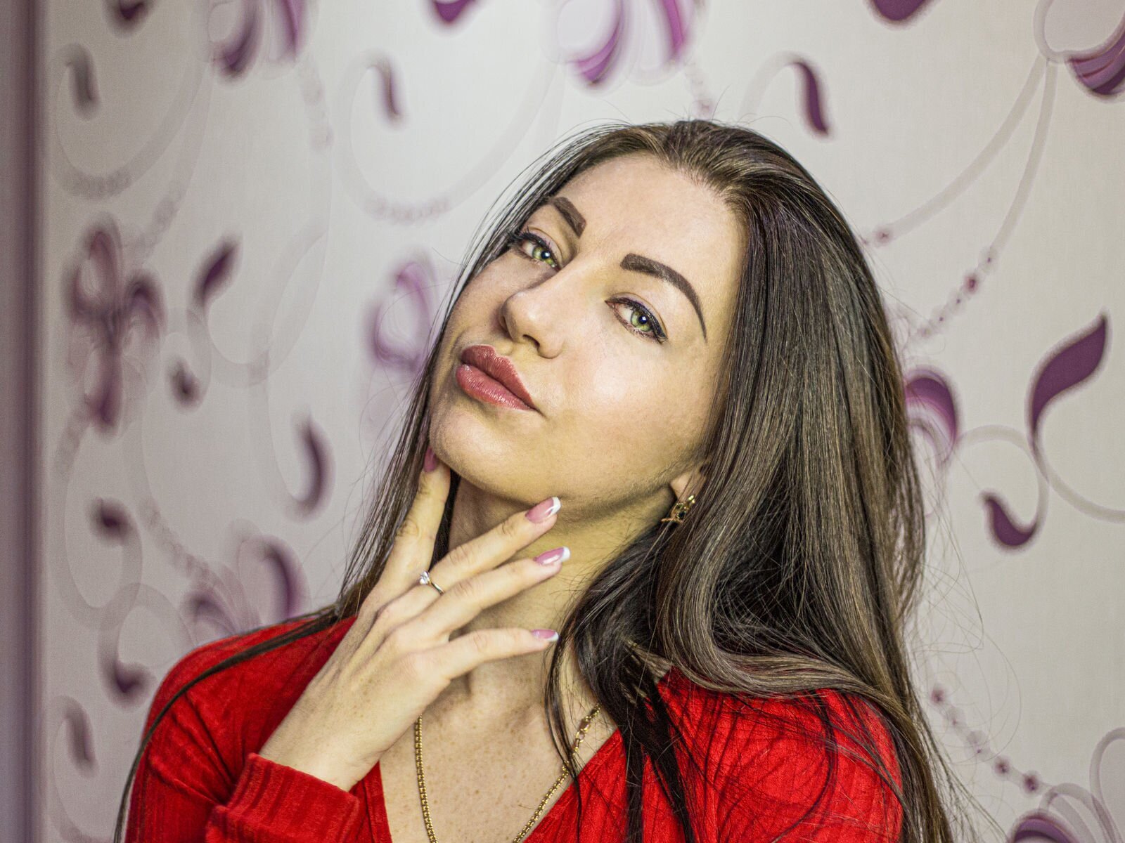 Free Live Sex Chat With EllaPacker