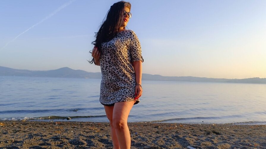 Free Live Sex Chat With EllenNyx