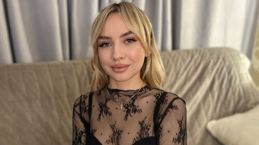 Free Live Sex Chat With EmilyLinne