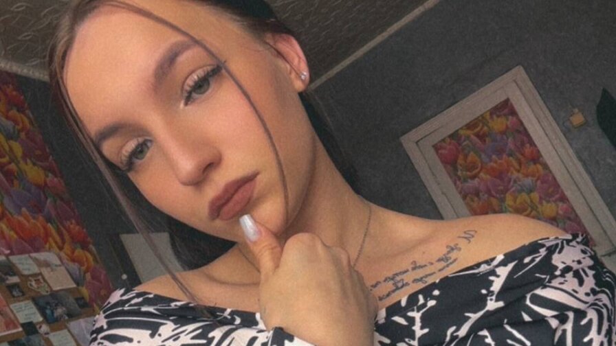 Free Live Sex Chat With EthalClarkston