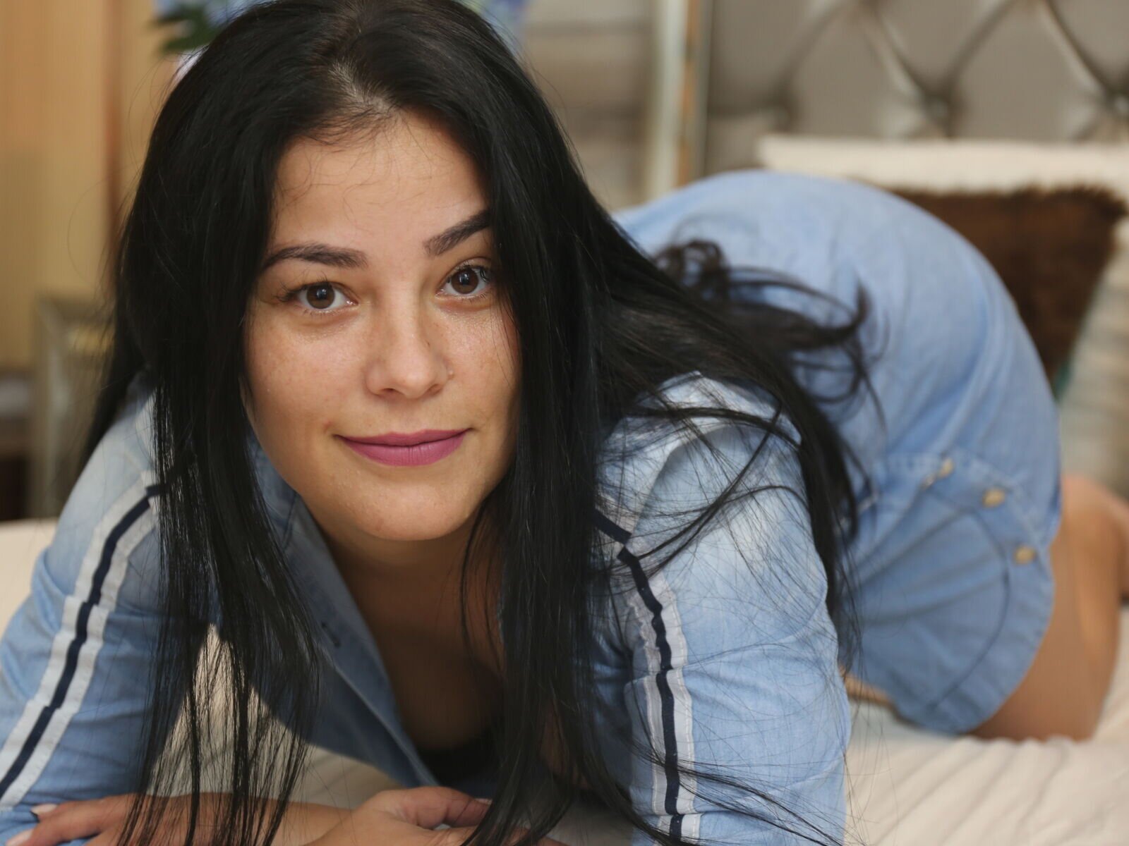 Free Live Sex Chat With EvelineJenner