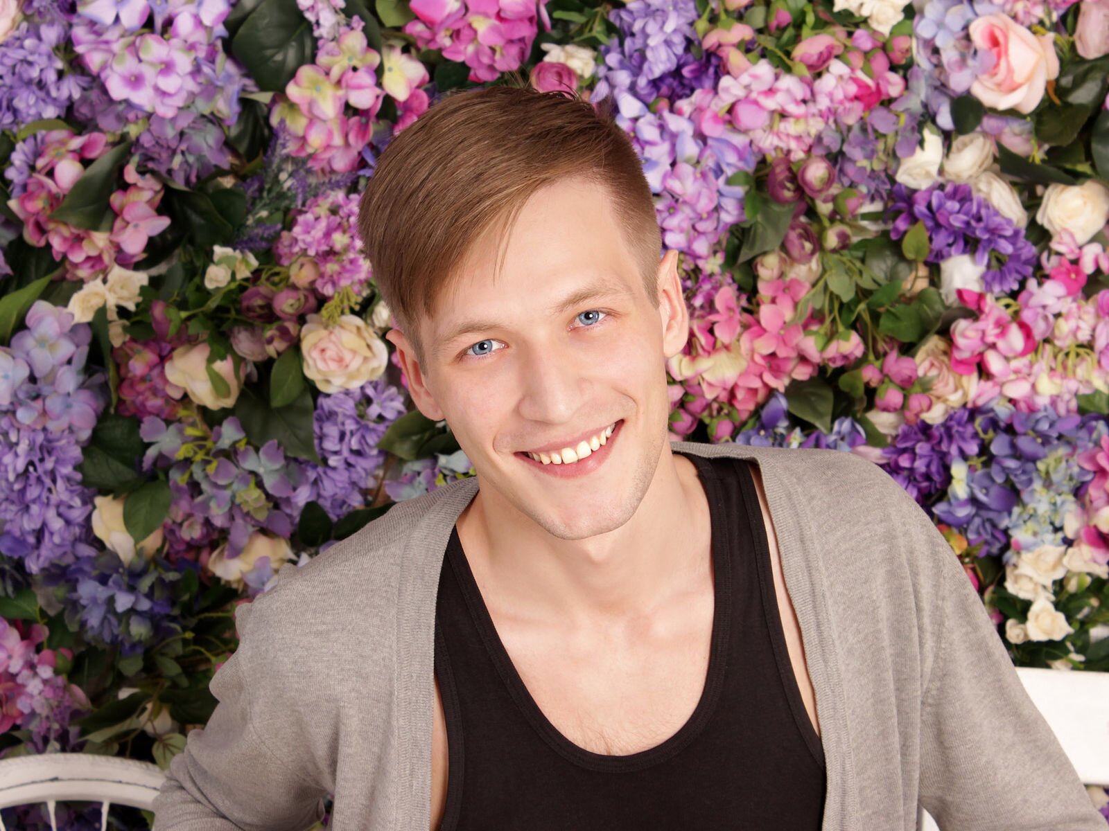 Free Live Sex Chat With FloydHot