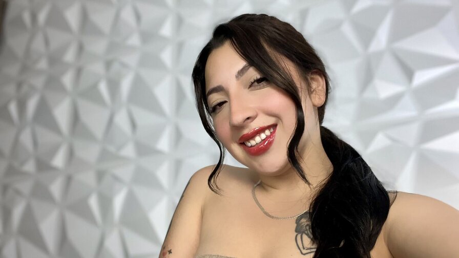 Free Live Sex Chat With GeaAngel