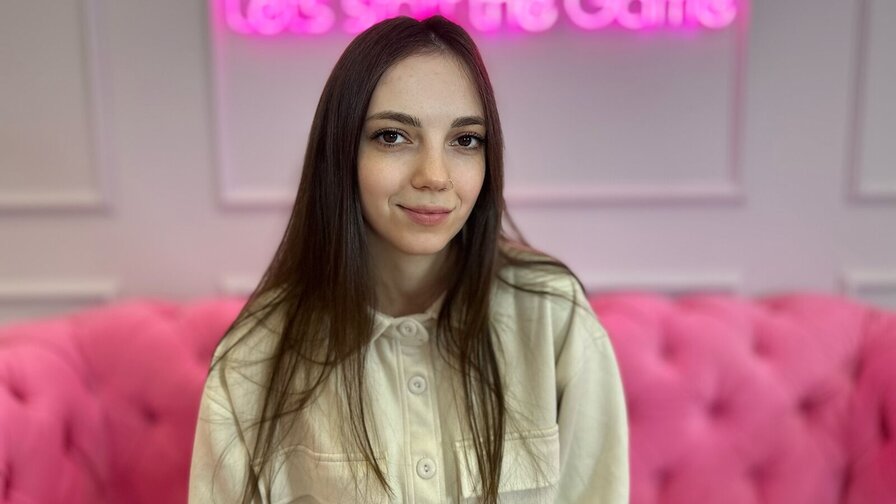 Free Live Sex Chat With IsabellaDupre