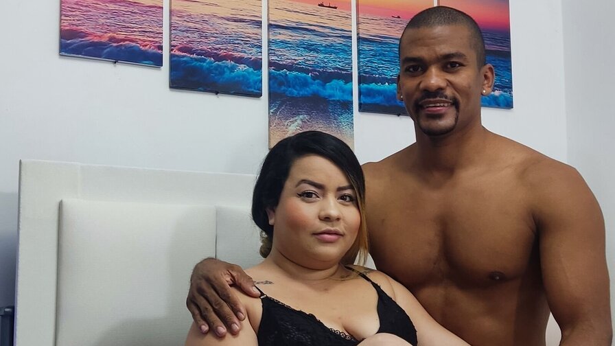 Free Live Sex Chat With IvannaAndMarco