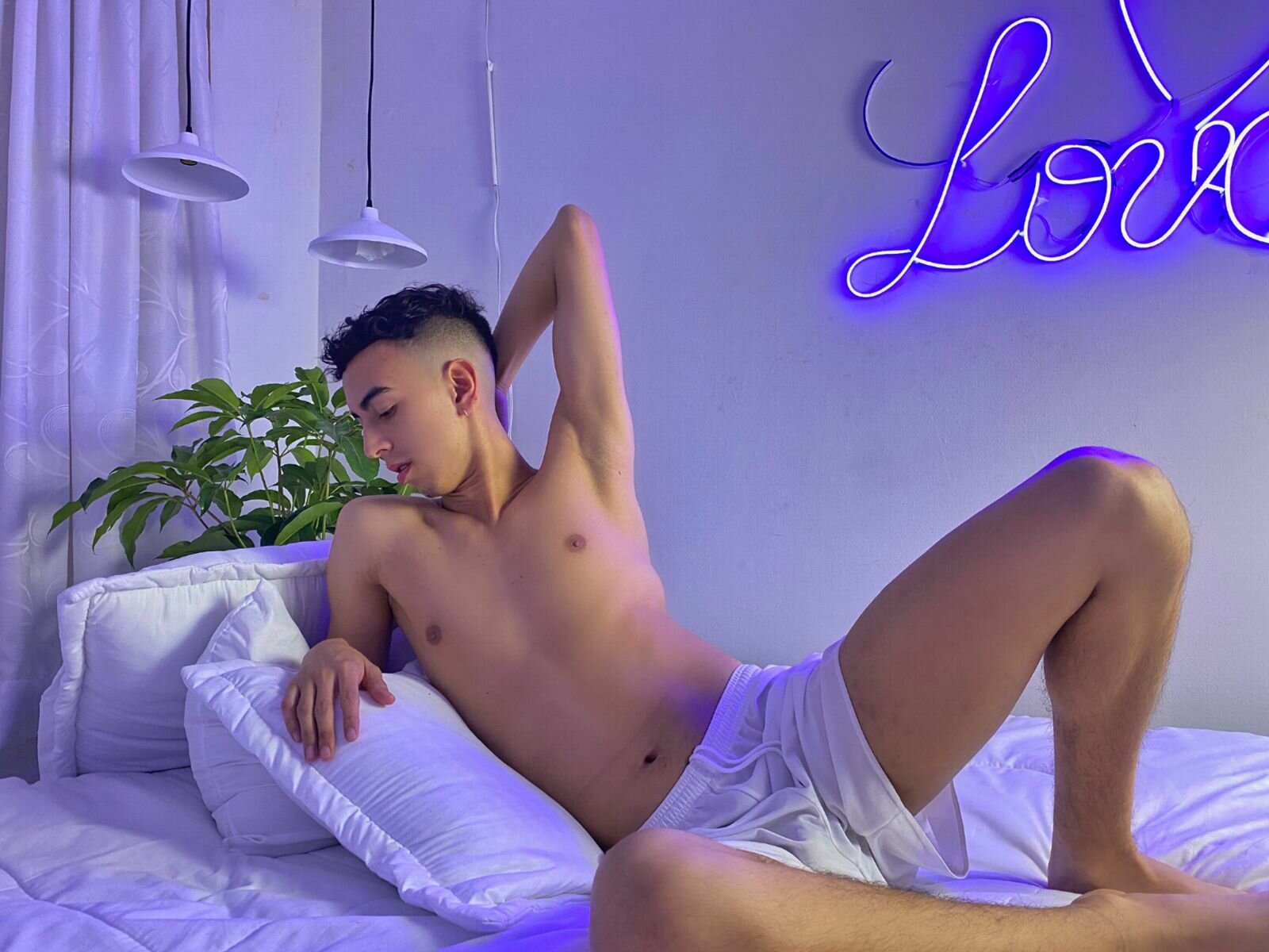 Free Live Sex Chat With JacobVelasquez