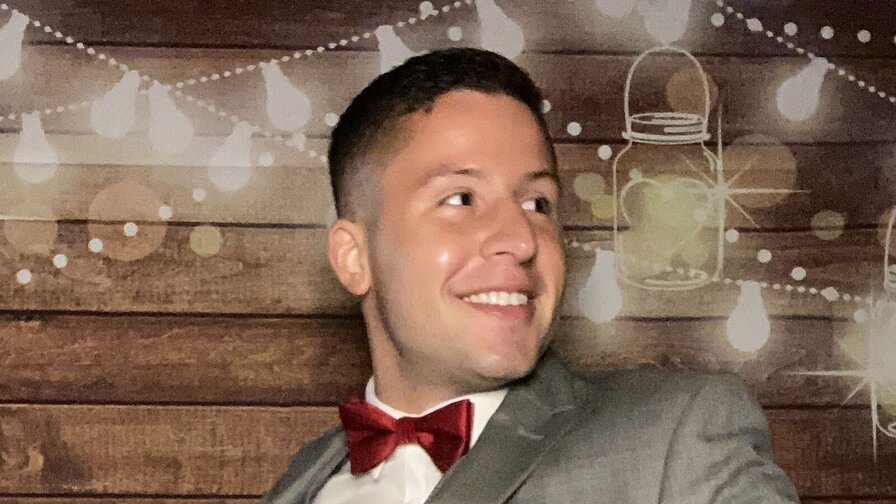 Free Live Sex Chat With JohnnyKong