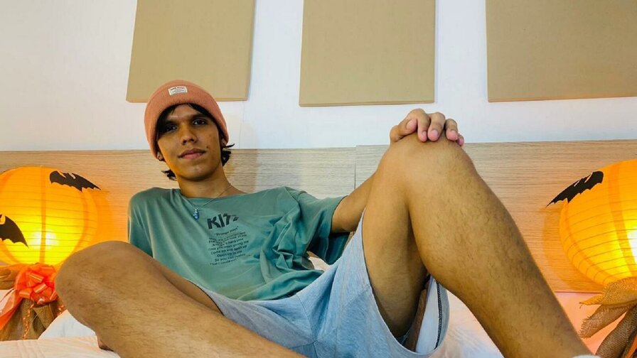 Free Live Sex Chat With JordinHolmes