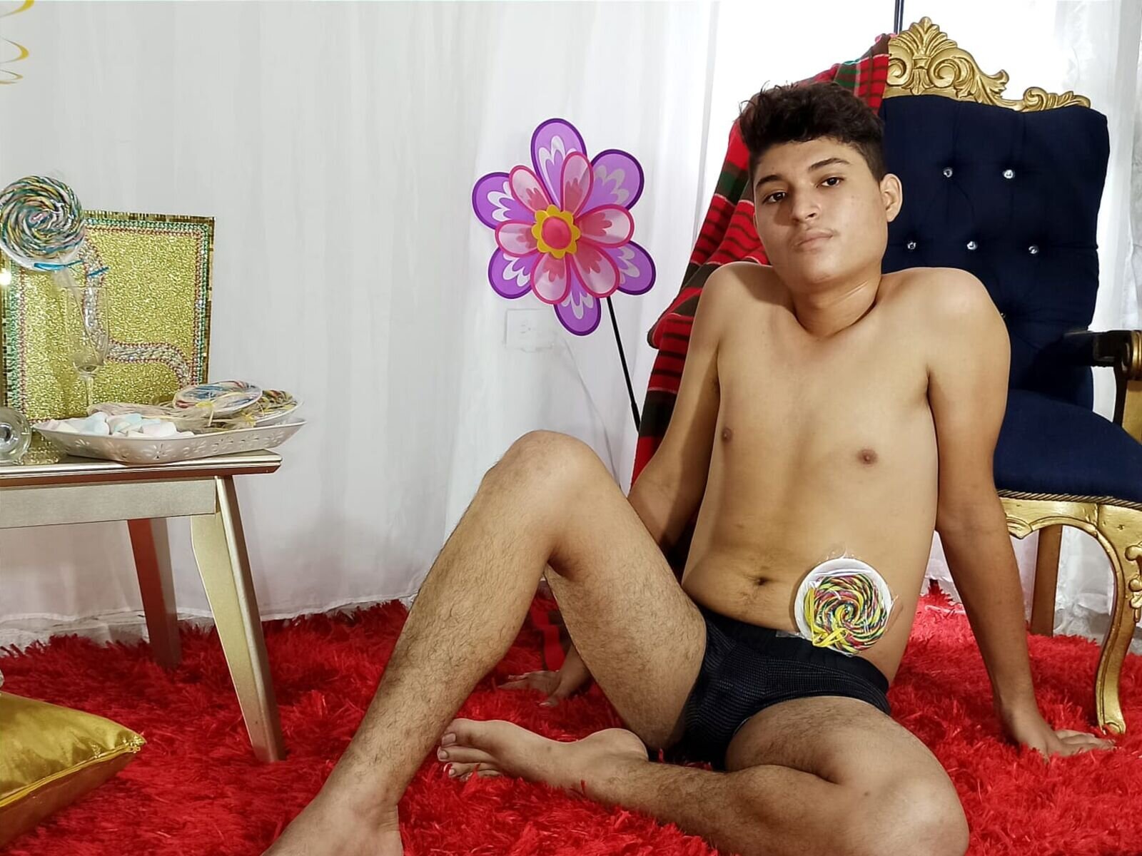 Free Live Sex Chat With JUSTINLEAL