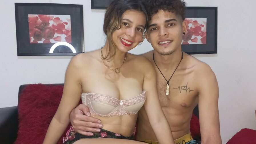 Free Live Sex Chat With JuanAndAnni