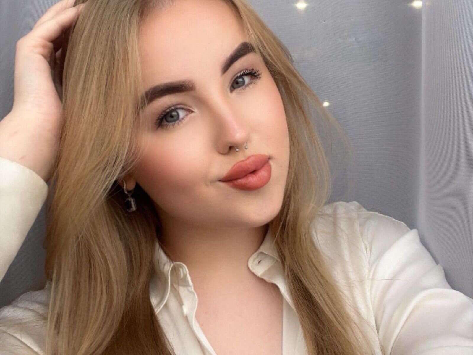 Free Live Sex Chat With JuditWilson