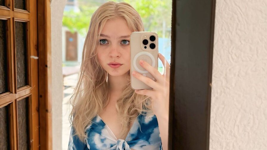 Free Live Sex Chat With JuneLane