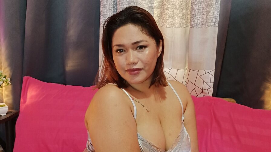 Free Live Sex Chat With KathliaBrown
