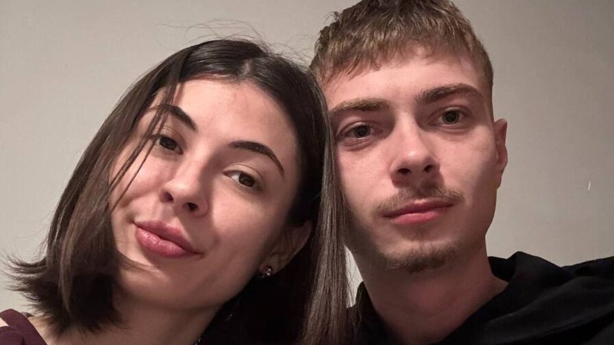 Free Live Sex Chat With LianaAndOnite