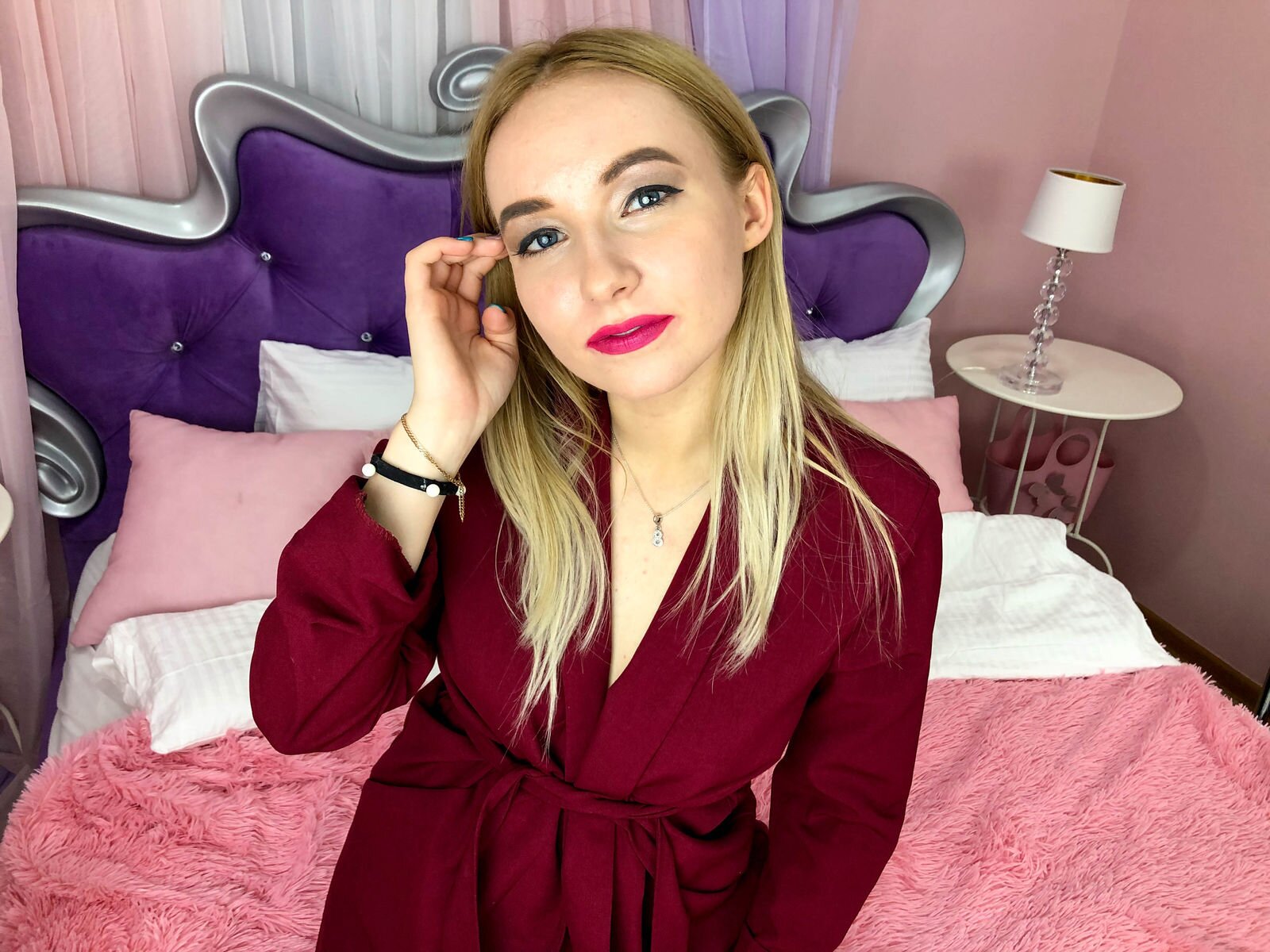 Free Live Sex Chat With LisaRosee