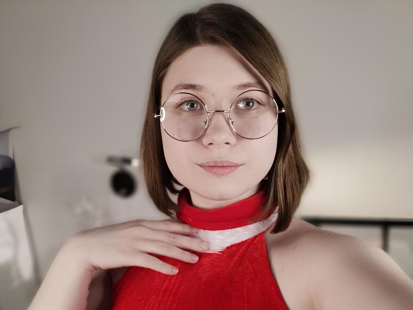 Free Live Sex Chat With LoraFlowers